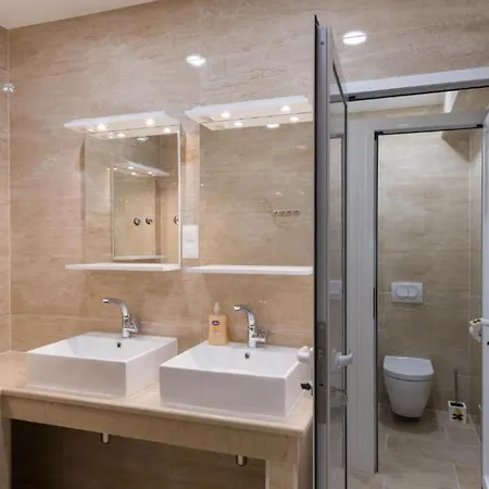 Free Bird - Bed In Four Bed Mixed 2 * Dubrovnik