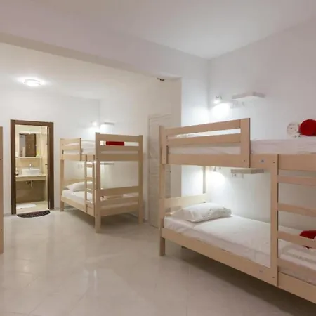 Free Bird - Bed In Four Bed Mixed 2 Dubrovnik