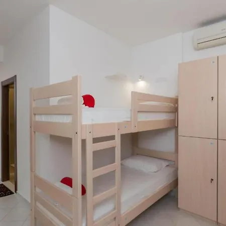 Free Bird - Bed In Four Bed Mixed 2 Dubrovnik